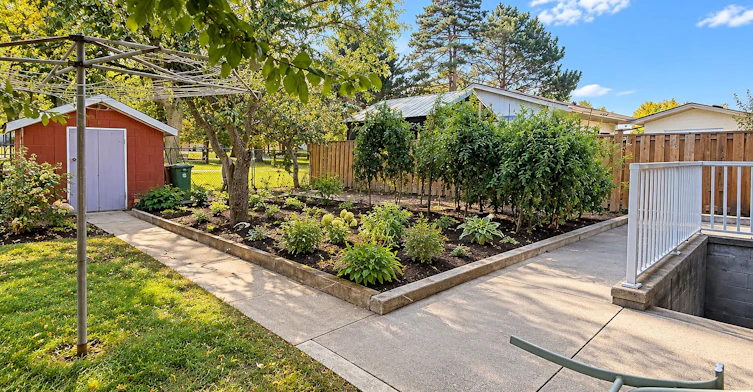 34 Glen Castle Drive, Hamilton, ON, L8G 2Z4 - 23