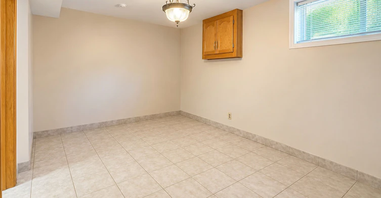 34 Glen Castle Drive, Hamilton, ON, L8G 2Z4 - 18