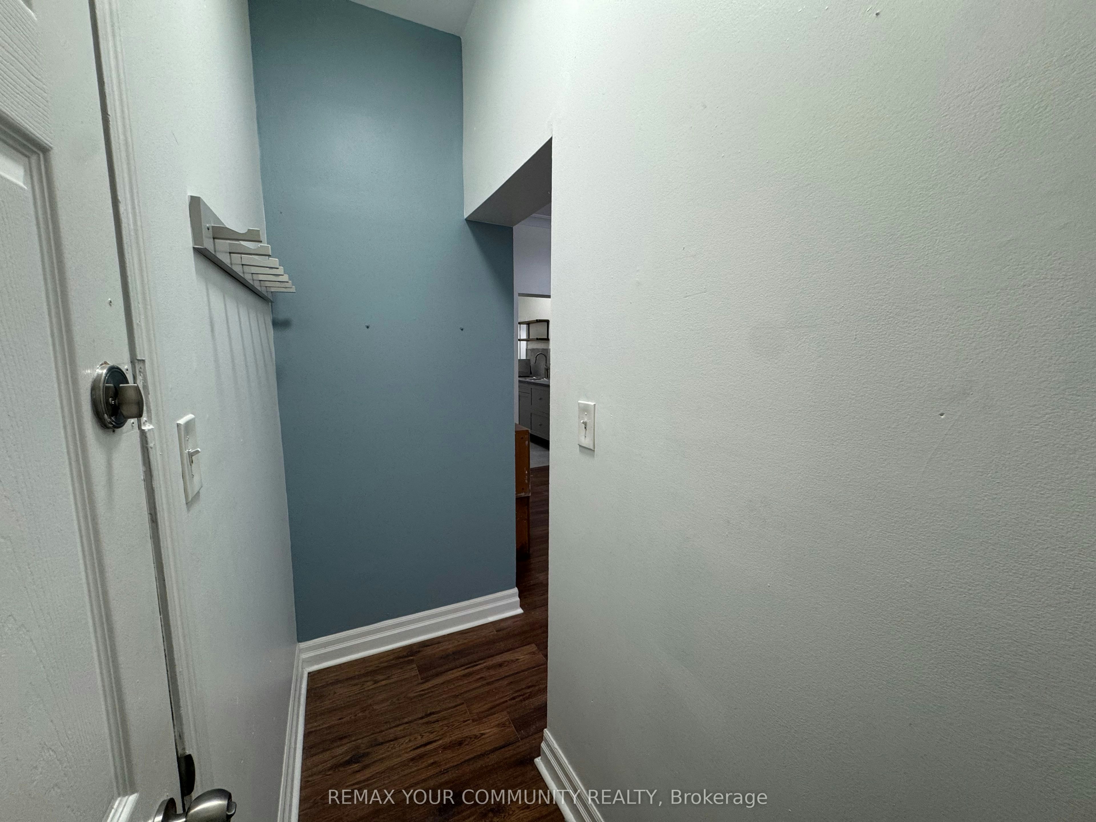 1-358 Main Street W, Hamilton, ON, L8P 1K2