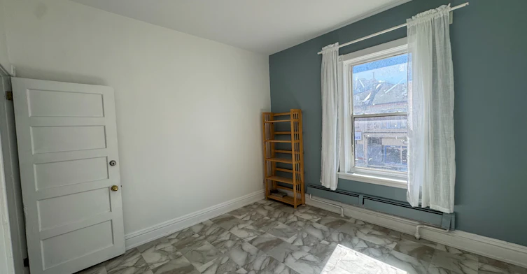 3-358 Main Street W, Hamilton, ON, L8P 1K2 - 5