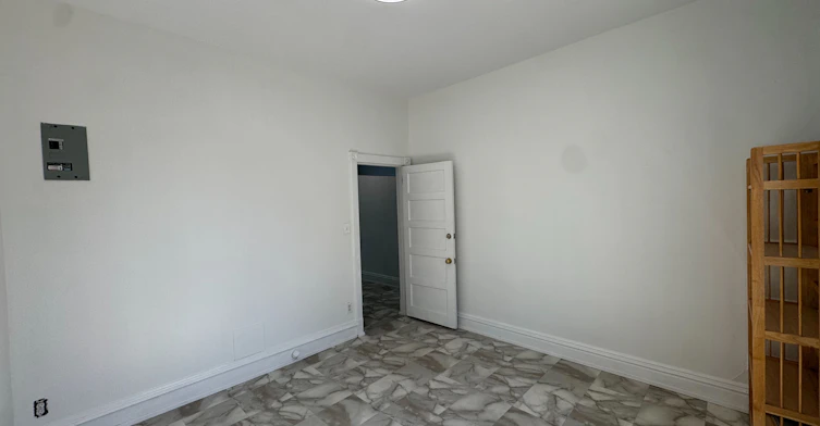 3-358 Main Street W, Hamilton, ON, L8P 1K2 - 4