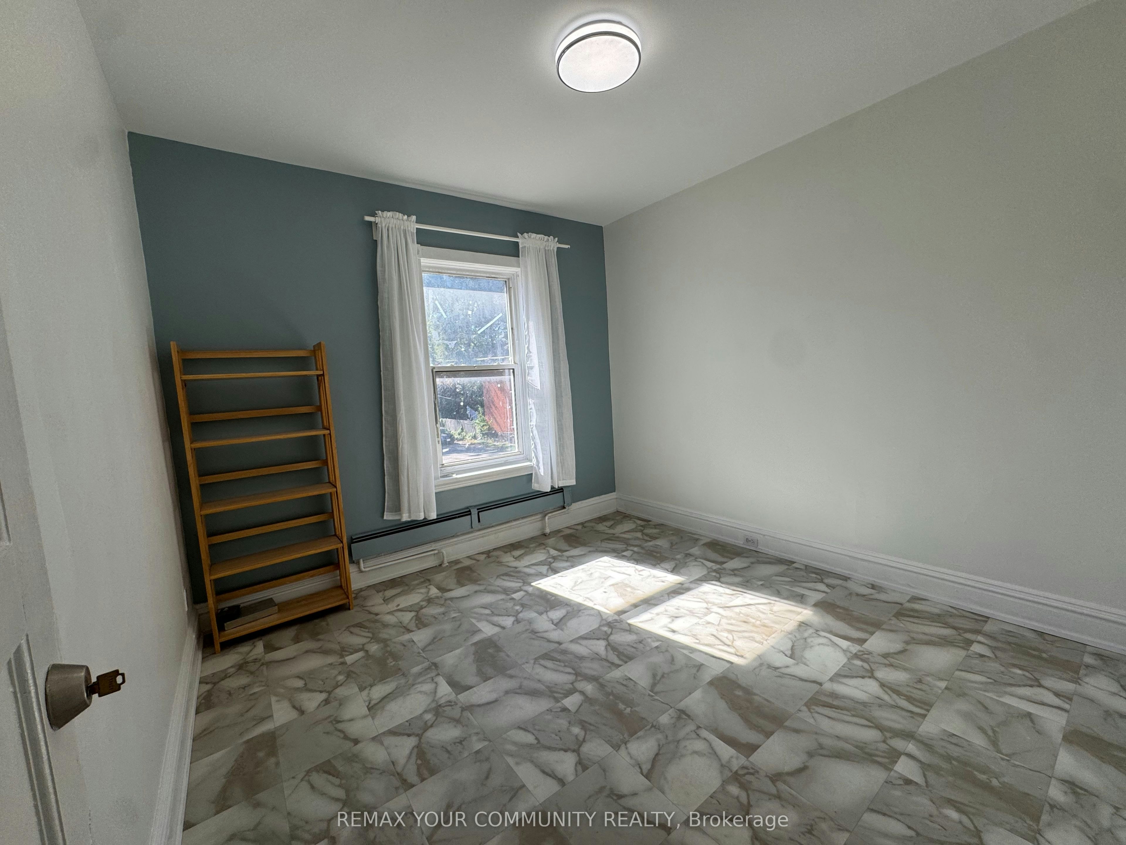 3-358 Main Street W, Hamilton, ON, L8P 1K2 - 3