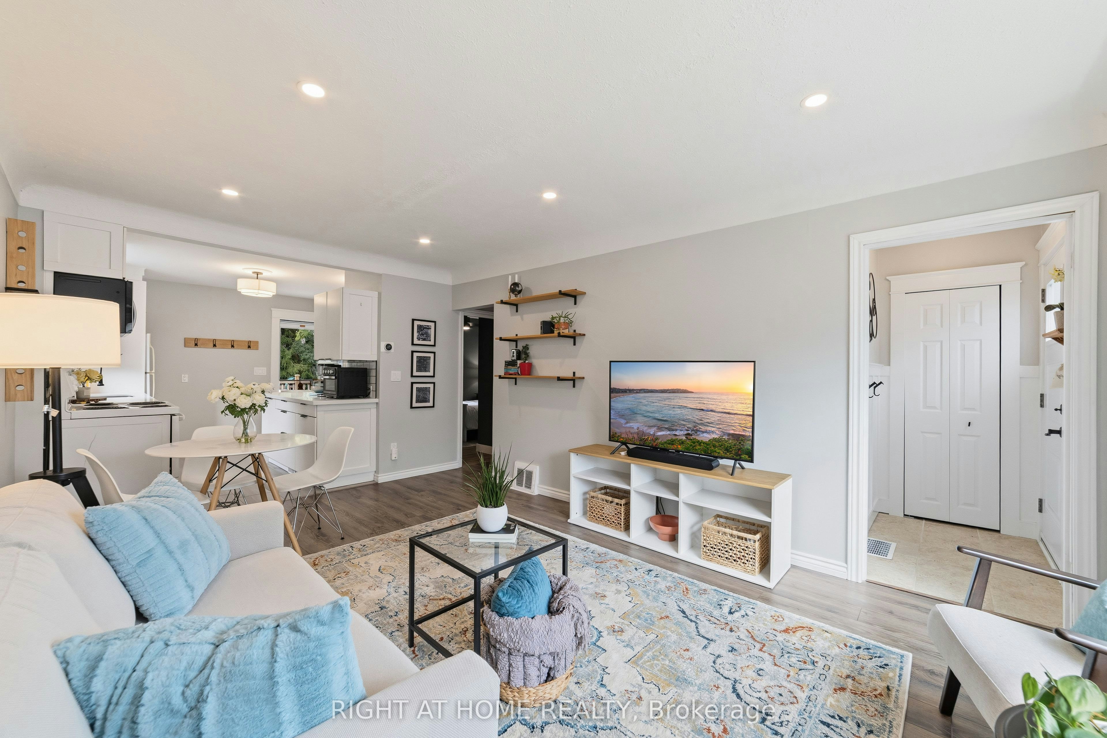 206 East 19th Street, Hamilton, ON, L9A 4S5