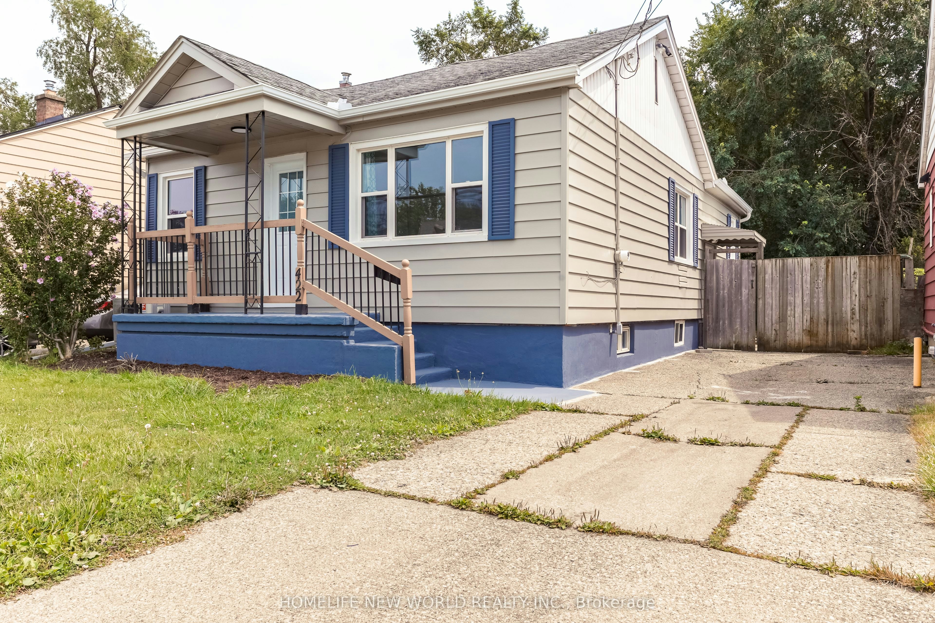 422 Welland Avenue, St. Catharines, ON, L2M 5T8 - 2