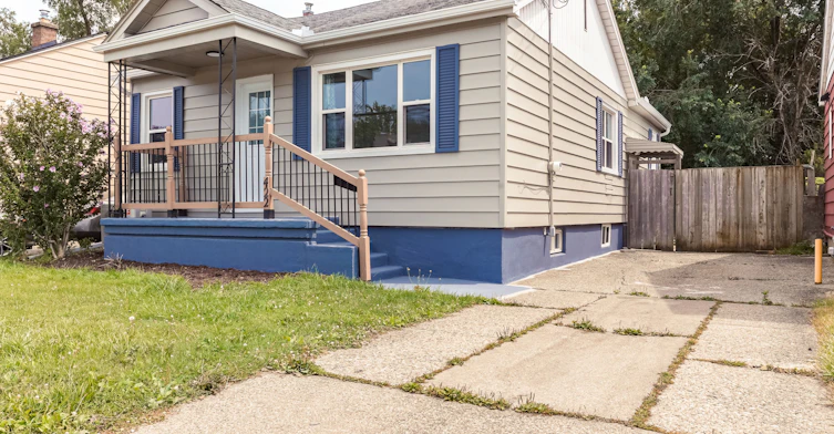 422 Welland Avenue, St. Catharines, ON, L2M 5T8 - 2