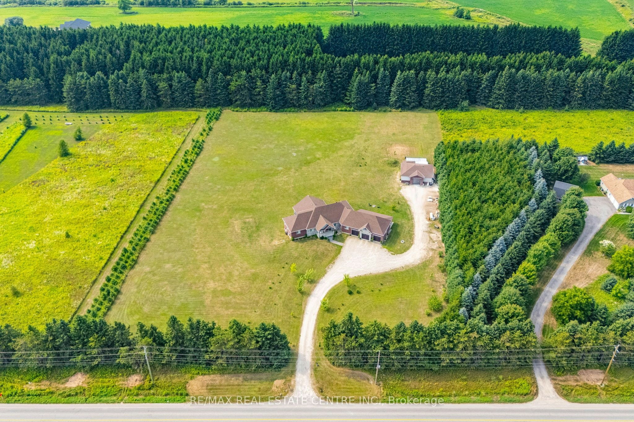 023181 Erin East Garafraxa Townline, East Garafraxa, ON, L9W 7G8