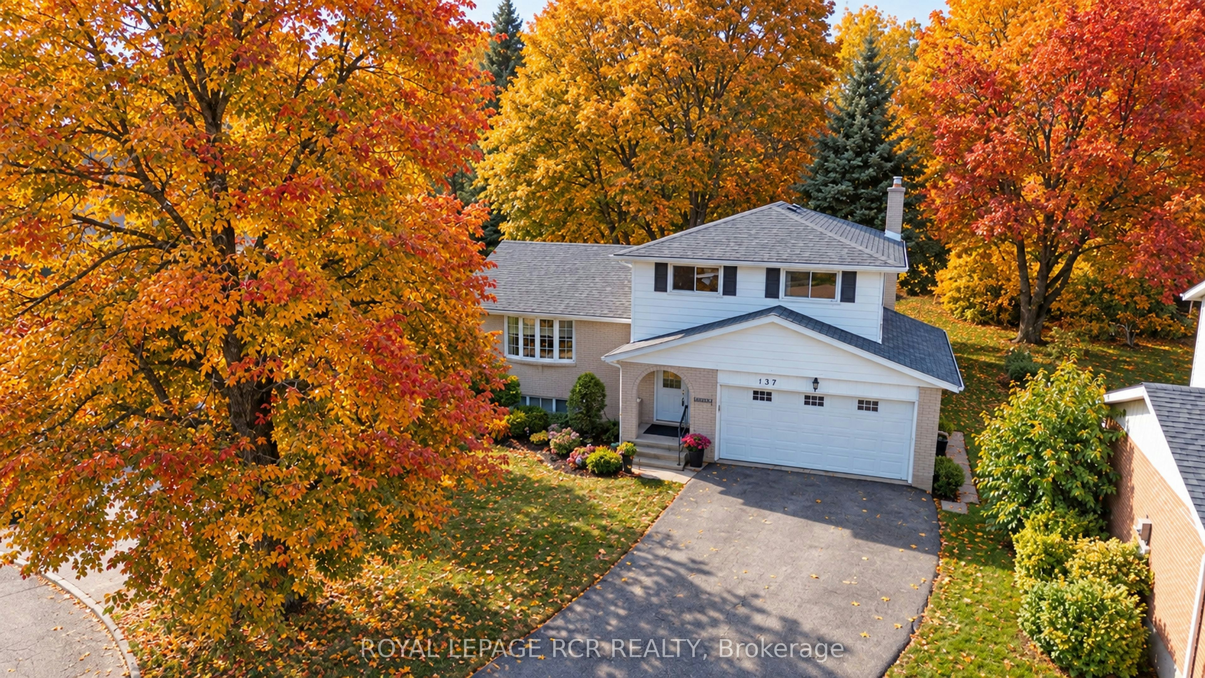 137 White Pine Crescent, Waterloo, ON, N2V 1B3