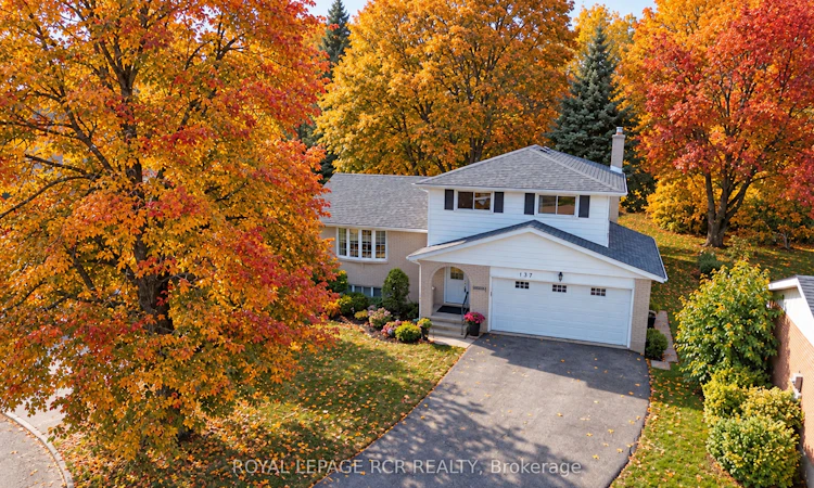 137 White Pine Crescent