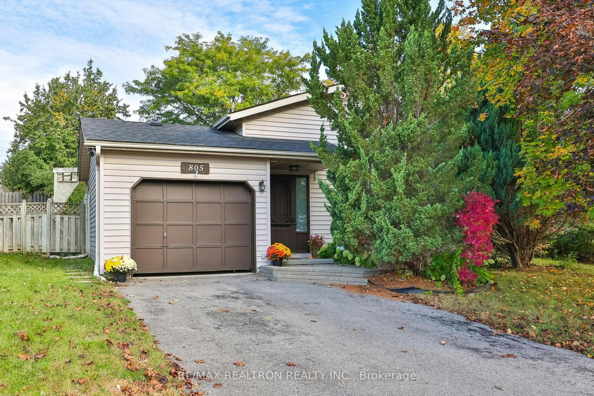 805 Milford Drive, Peterborough, ON, K9J 8J5