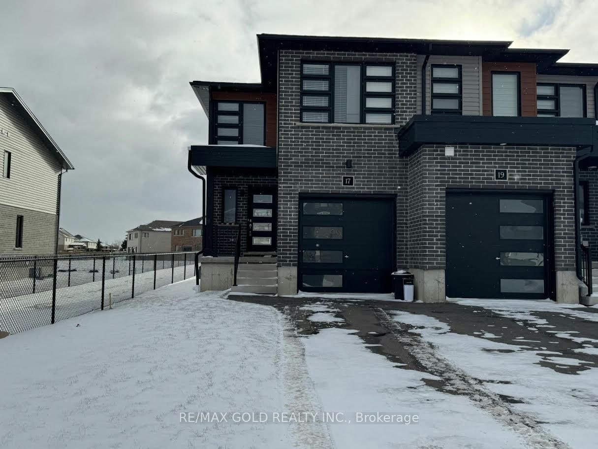 17 Wilkinson Avenue, Cambridge, ON, N1S 0C5