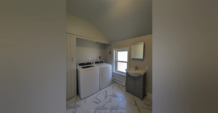 Upper-2 Huron Street, Kawartha Lakes, ON, K9V 2H2 - 3