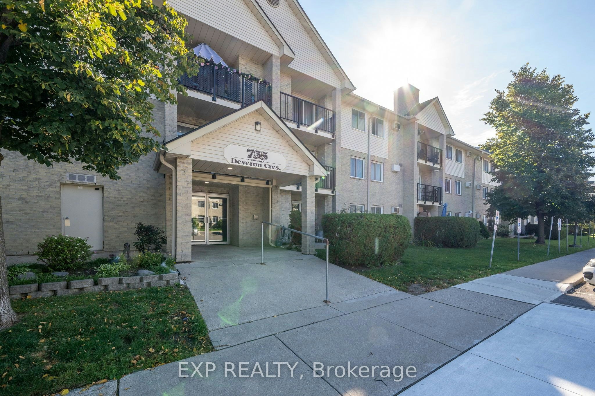 112-735 Deveron Crescent, London, ON, N5Z 4X8