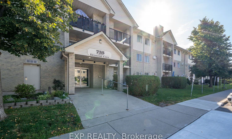 112-735 Deveron Crescent