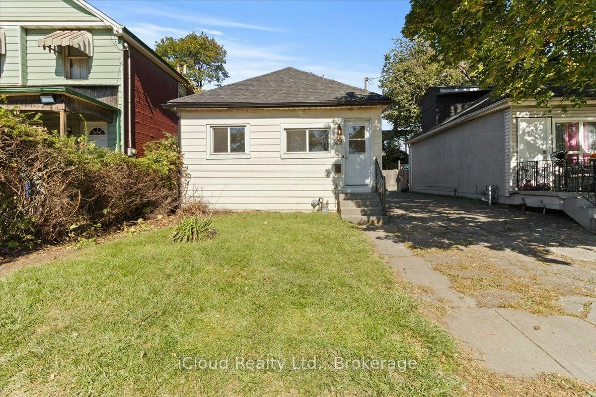29 Biggar Avenue, Hamilton, ON, L8L 3Z3