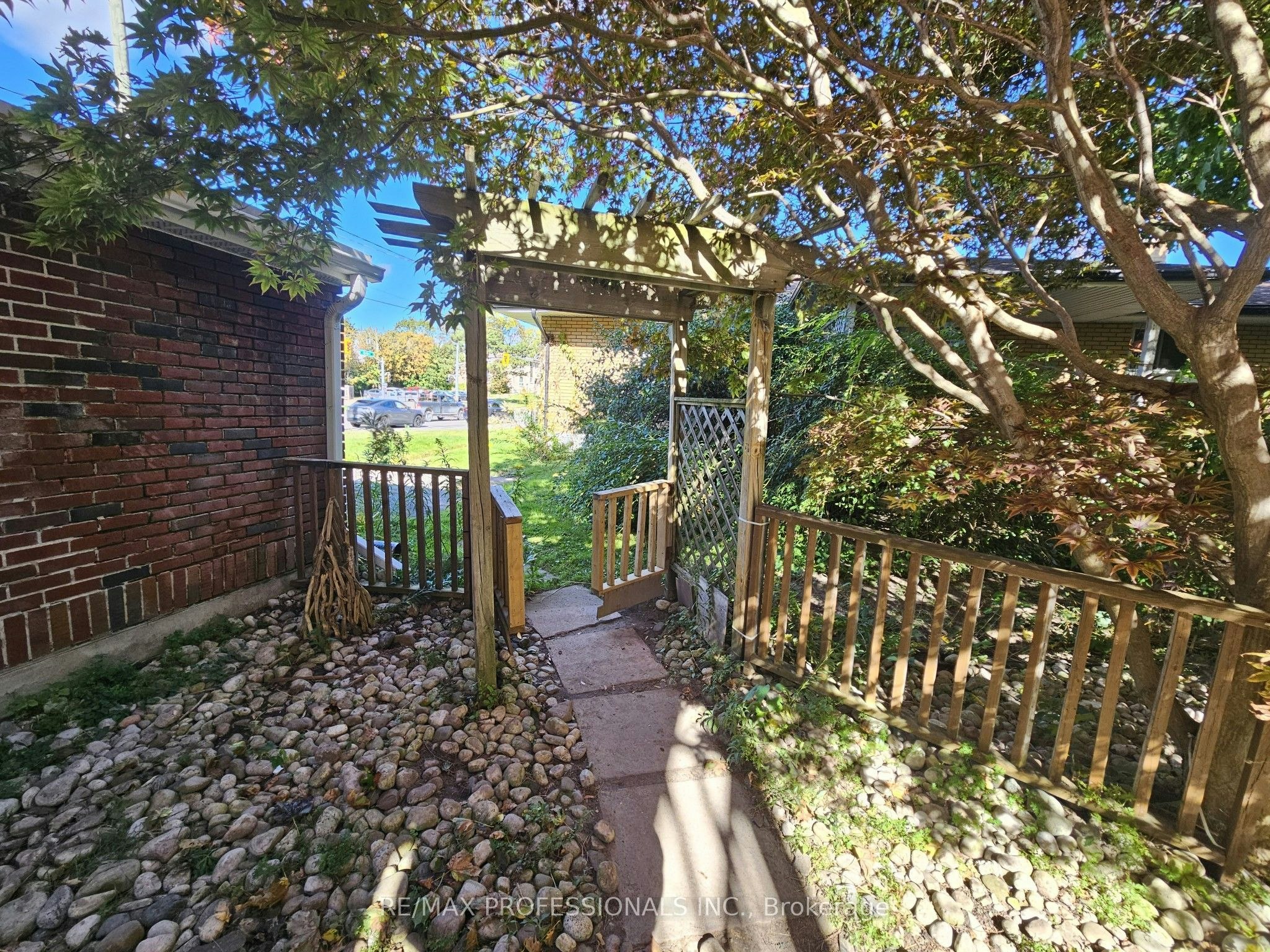A-Upper-119 Erb Street E, Waterloo, ON, N2J 1M1 - 19