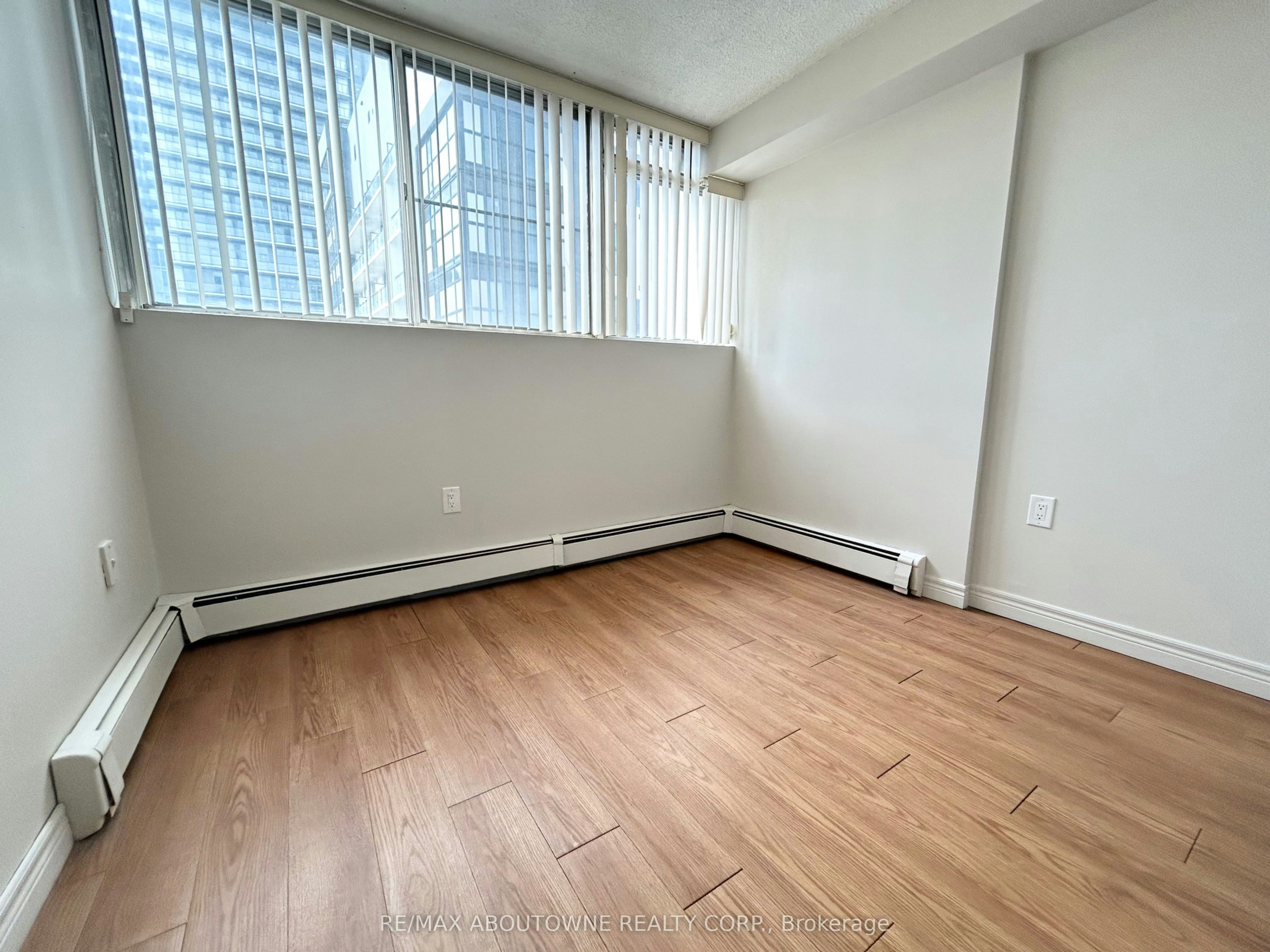 1202-111 Market Street, Hamilton, ON, L8R 3K2 - 14