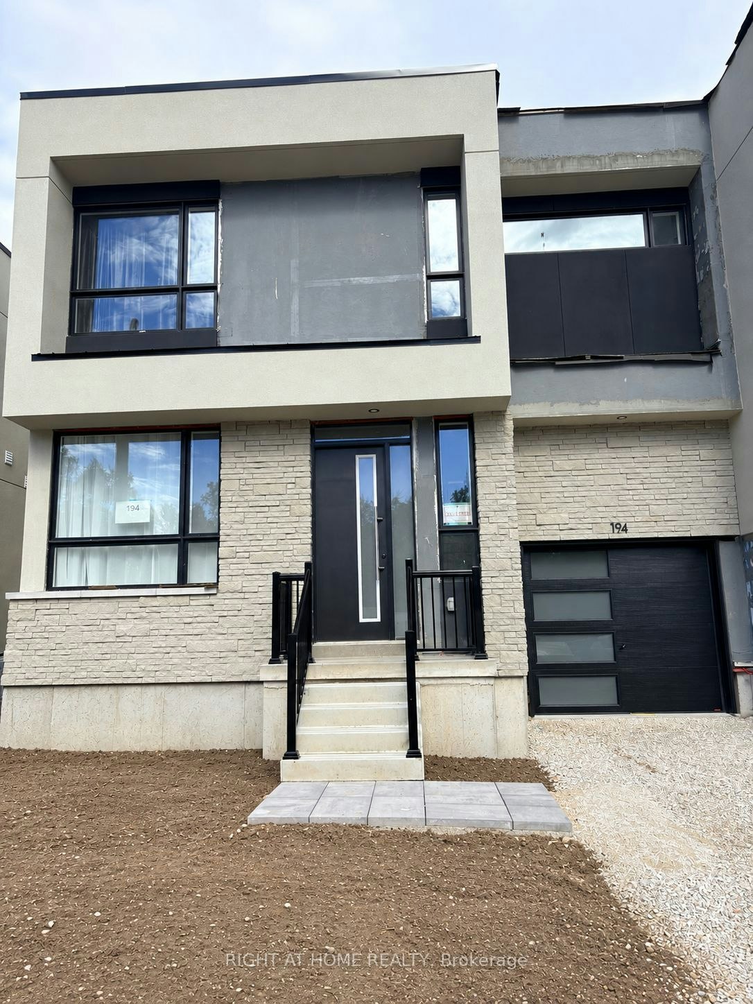 194 Stoneleigh Drive, Blue Mountains, ON, L9Y 5T9