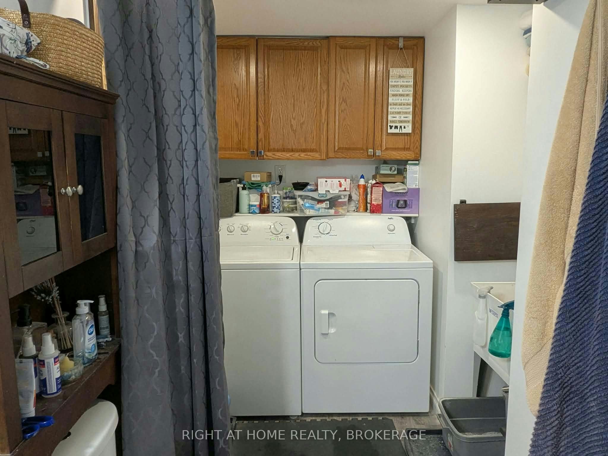 Main-34 Junkin Street, St. Catharines, ON, L2R 1N6 - 13
