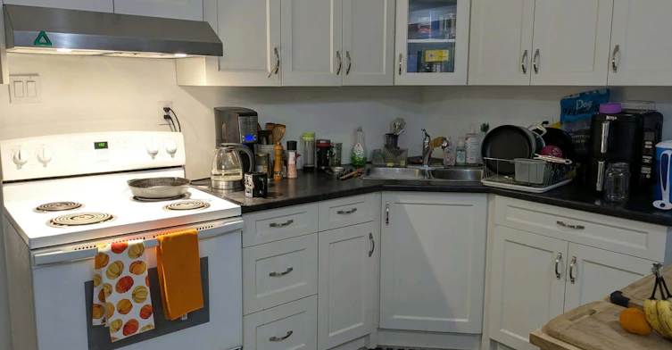 Main-34 Junkin Street, St. Catharines, ON, L2R 1N6 - 8