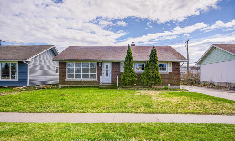 95 Jacobson Avenue
