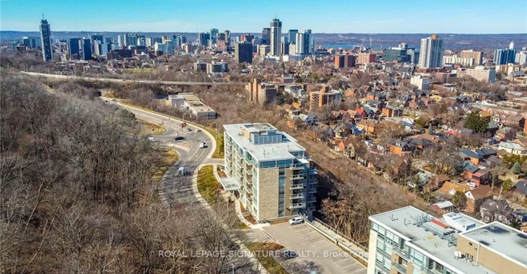 402-455 Charlton Avenue E, Hamilton, ON, L8N 0B2 - 2
