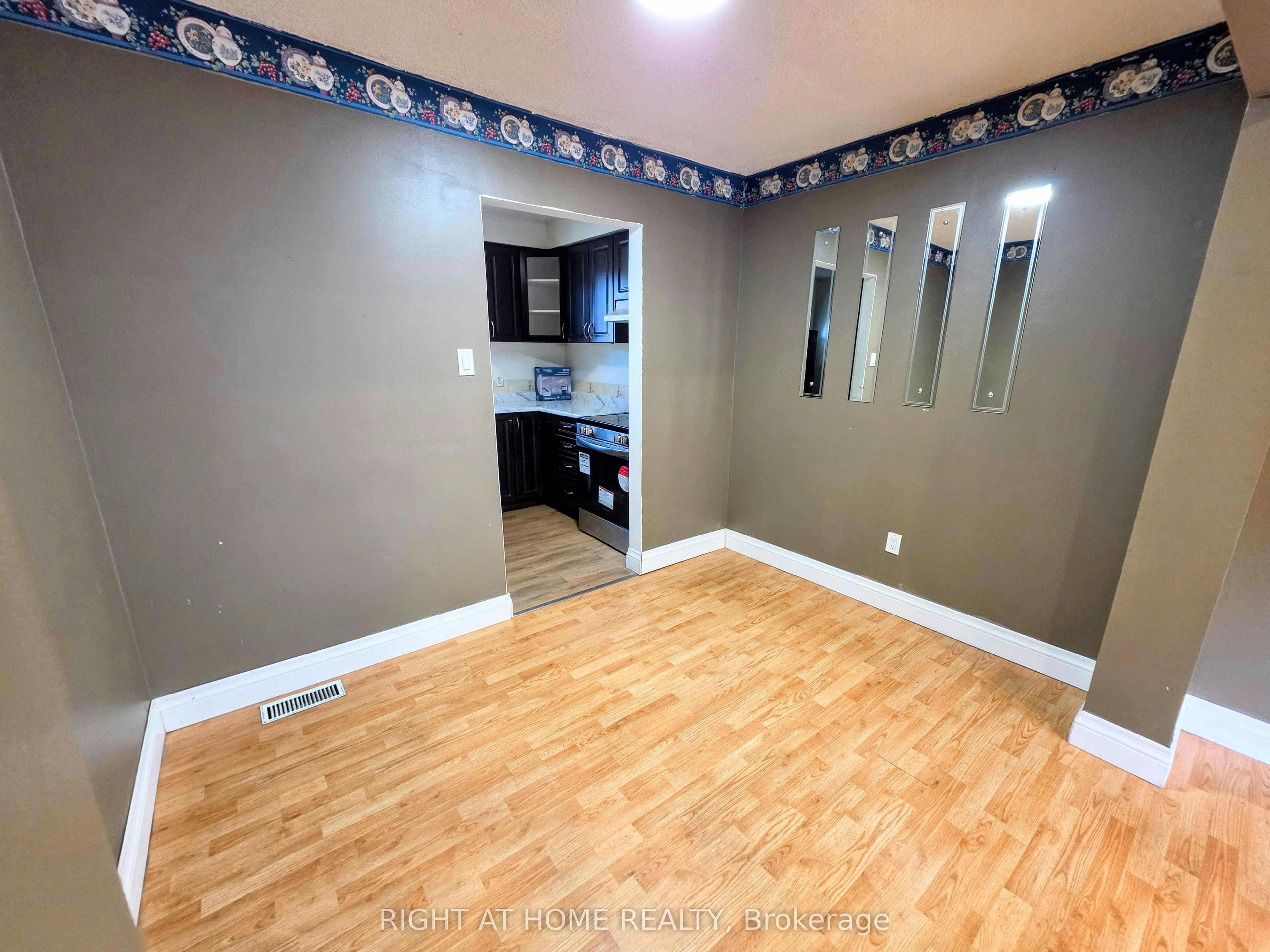 68 Riverdale Drive, Hamilton, ON, L8E 1K3 - 7