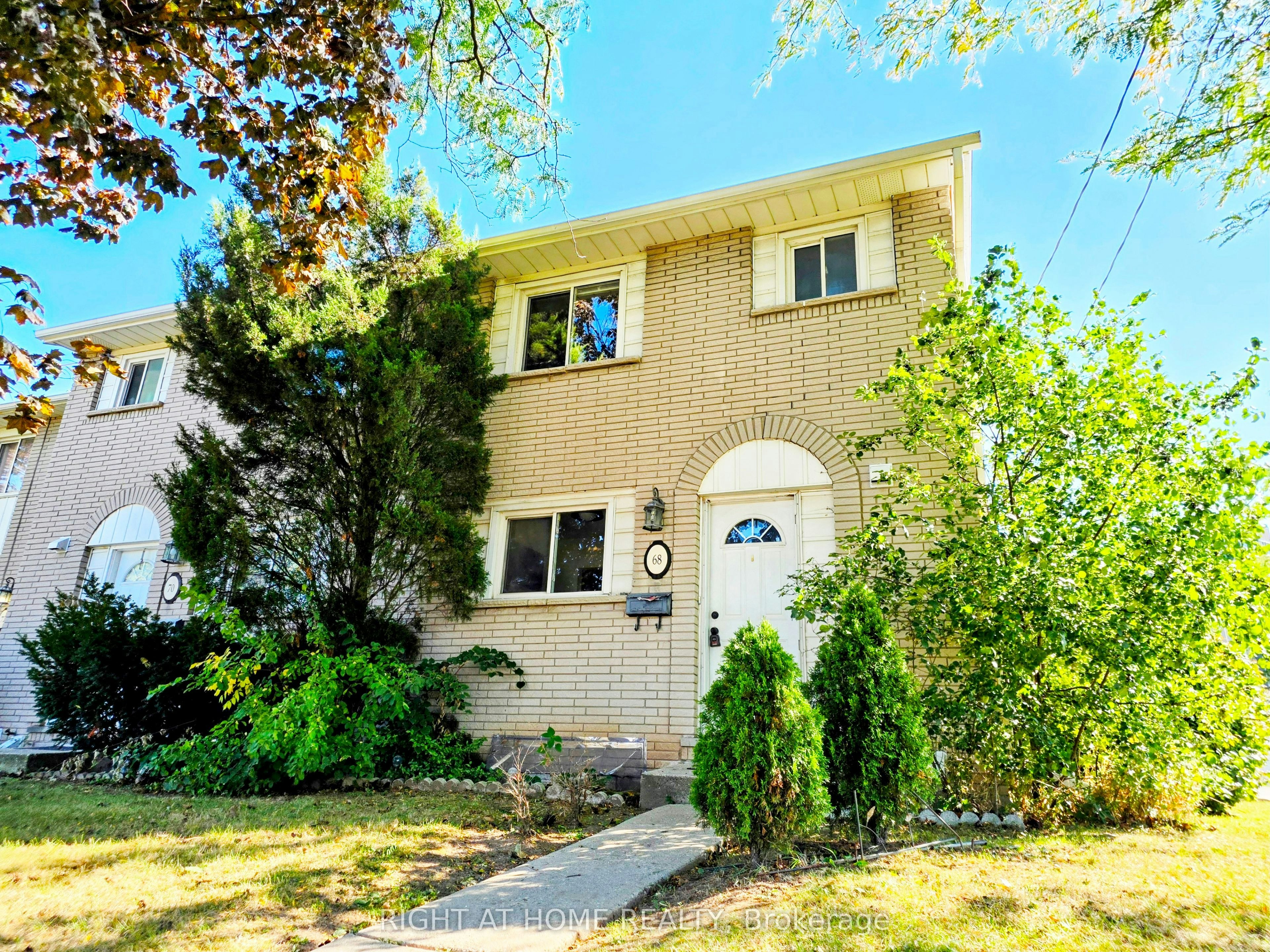 68 Riverdale Drive, Hamilton, ON, L8E 1K3