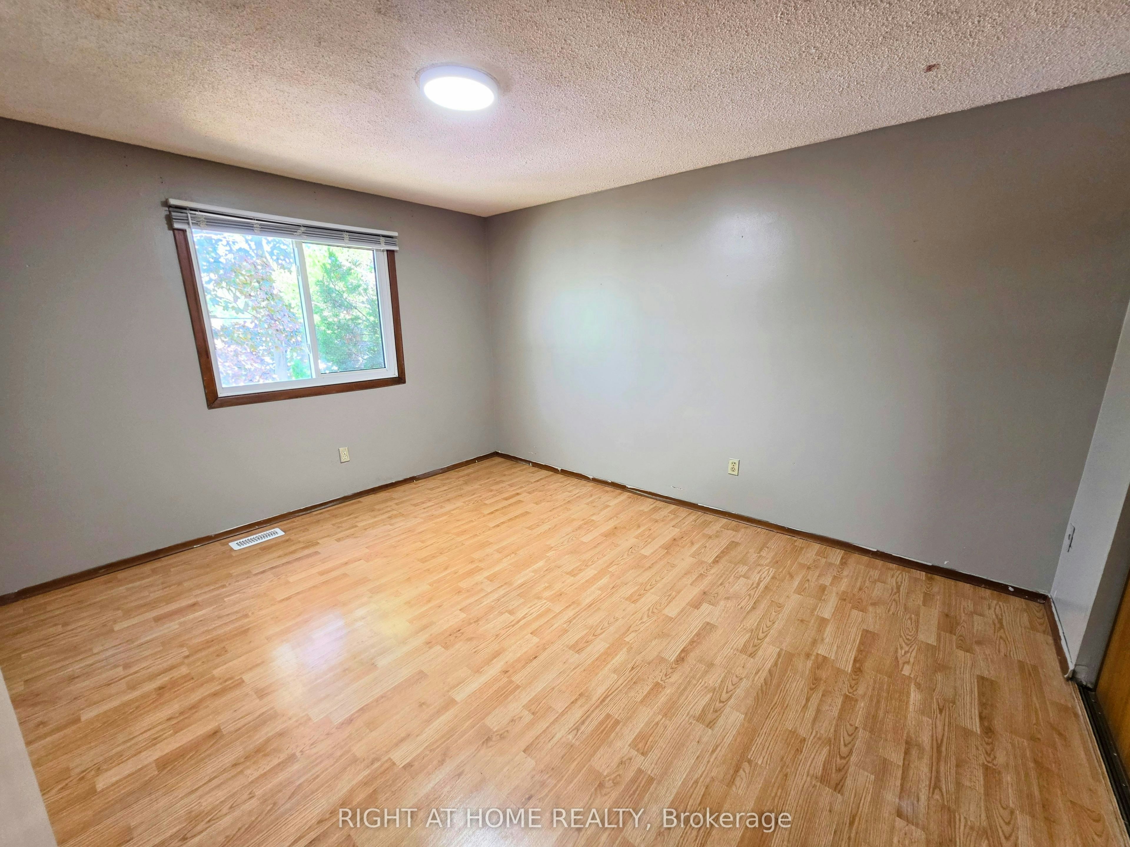 68 Riverdale Drive, Hamilton, ON, L8E 1K3 - 13