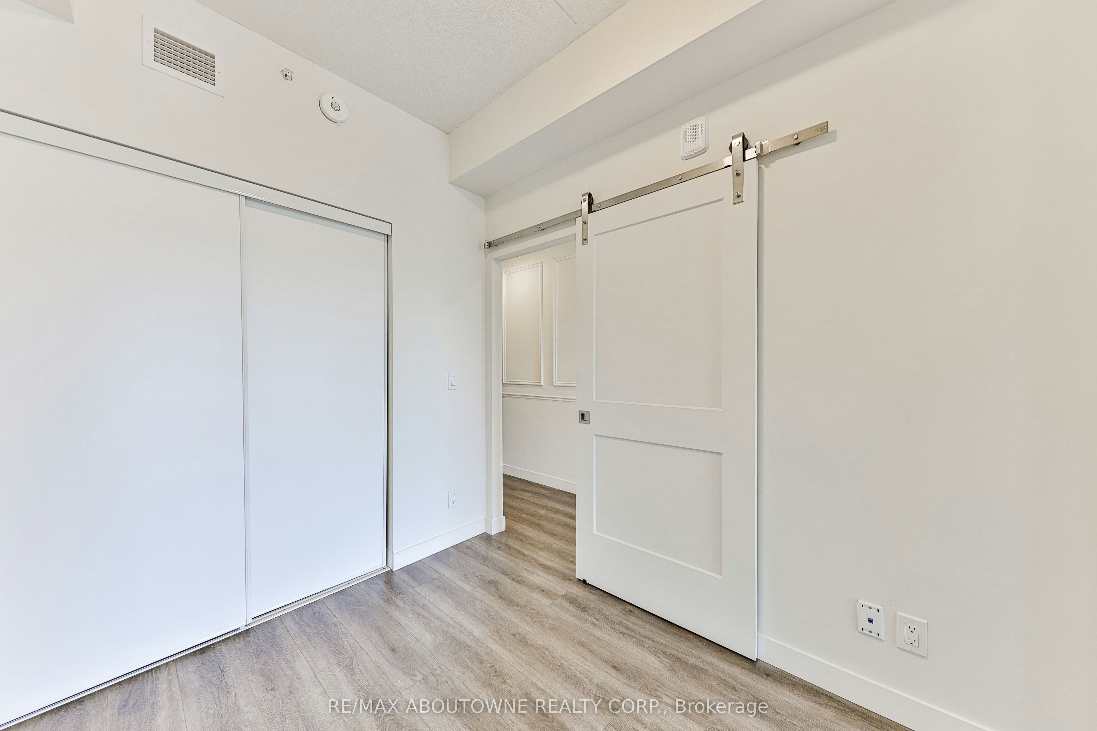 1806-15 Queen Street, Hamilton, ON, L8P 3R6 - 9