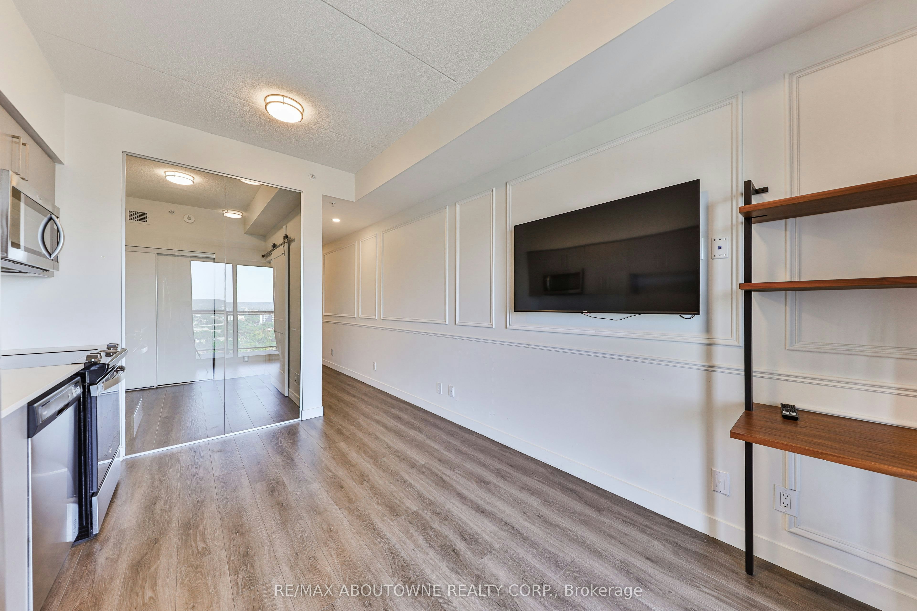 1806-15 Queen Street, Hamilton, ON, L8P 3R6 - 11