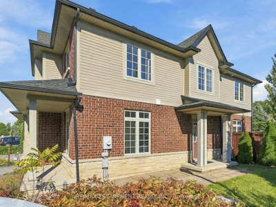 8-400 Stonehenge Drive - 2