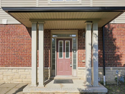 8-400 Stonehenge Drive - 3