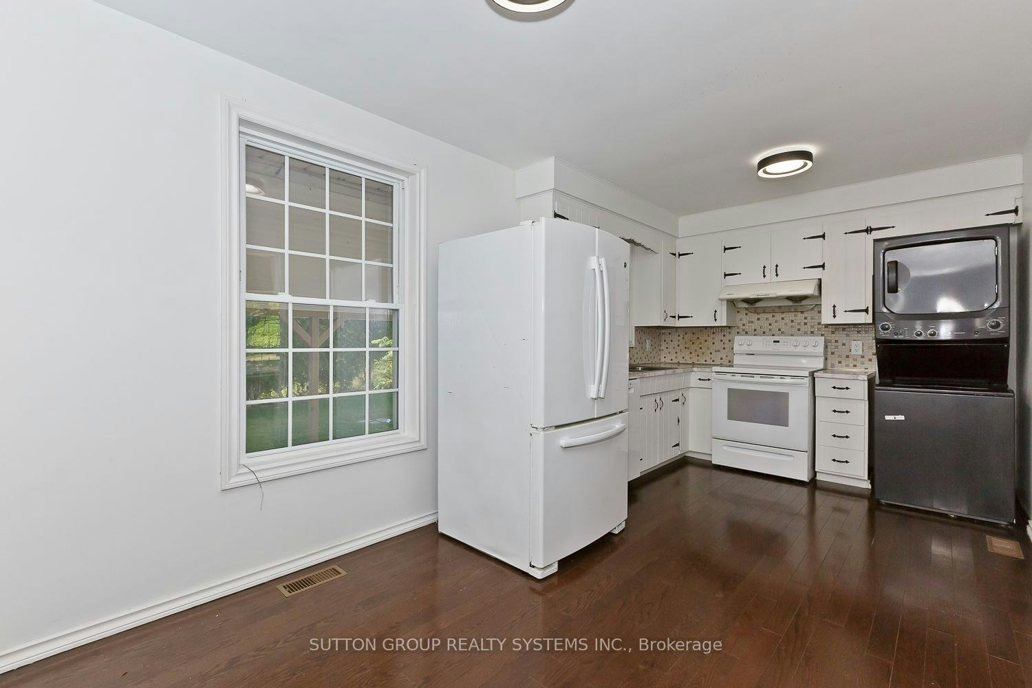 Main-33 Crescentwood Drive, St. Catharines, ON, L2N 4K7 - 6