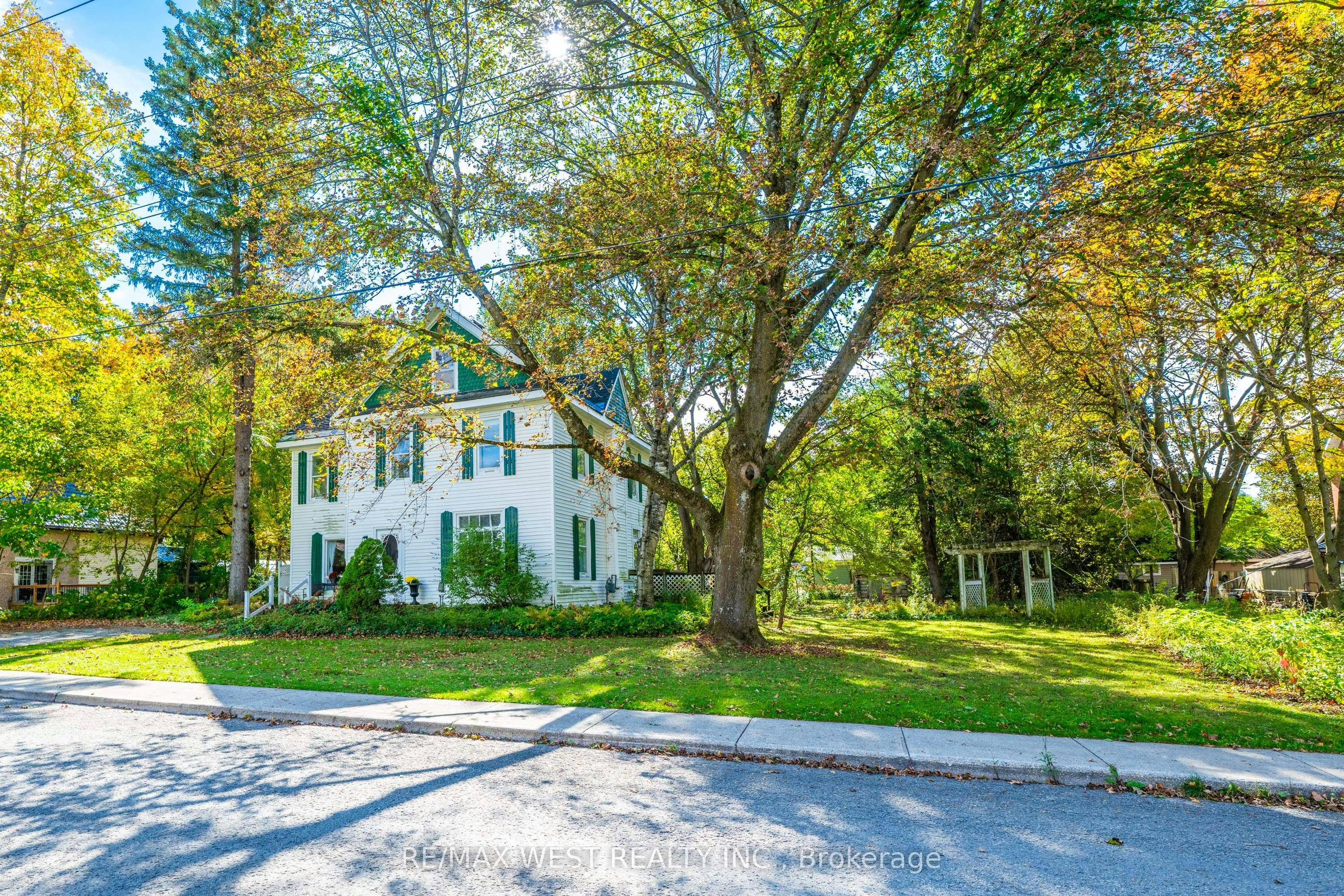 26 Centre Street, Grey Highlands, ON, N0C 1H0