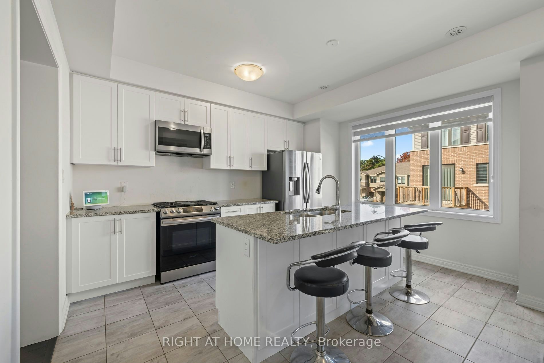 7 Rapids Lane, Hamilton, ON, L8K 0A3