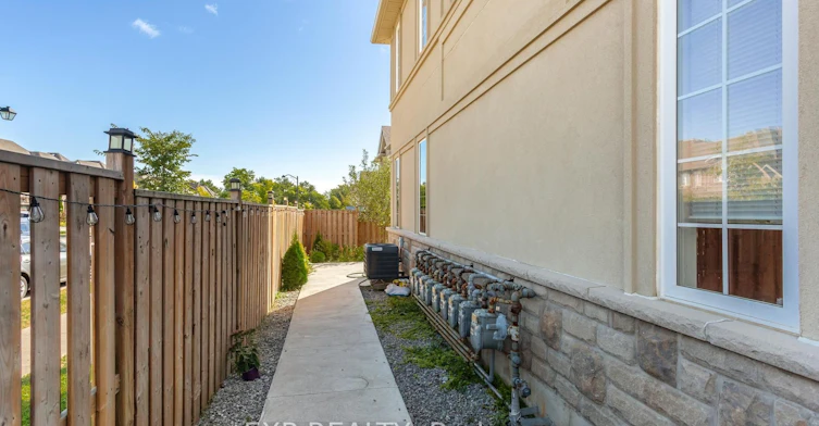 10-47 Madonna Drive W, Hamilton, ON, L9B 0H2 - 45