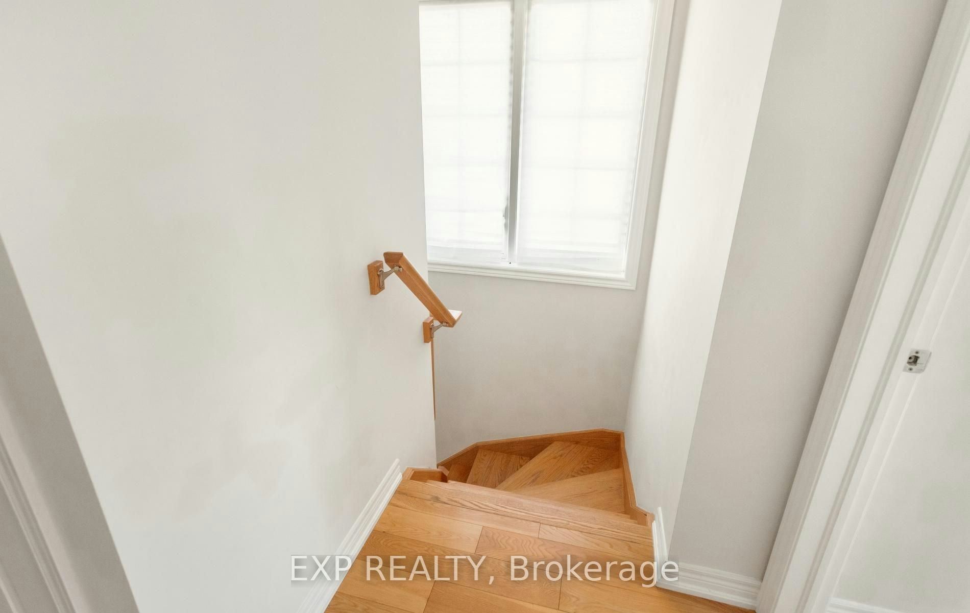 10-47 Madonna Drive W, Hamilton, ON, L9B 0H2 - 24