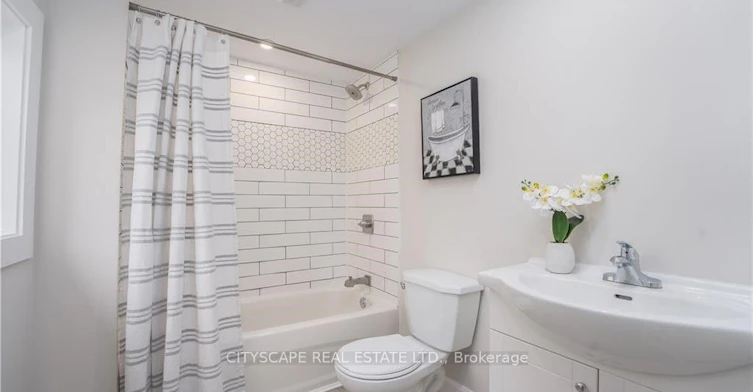 14 Mount Elgin Street, Brant, ON, N3L 1G3 - 10