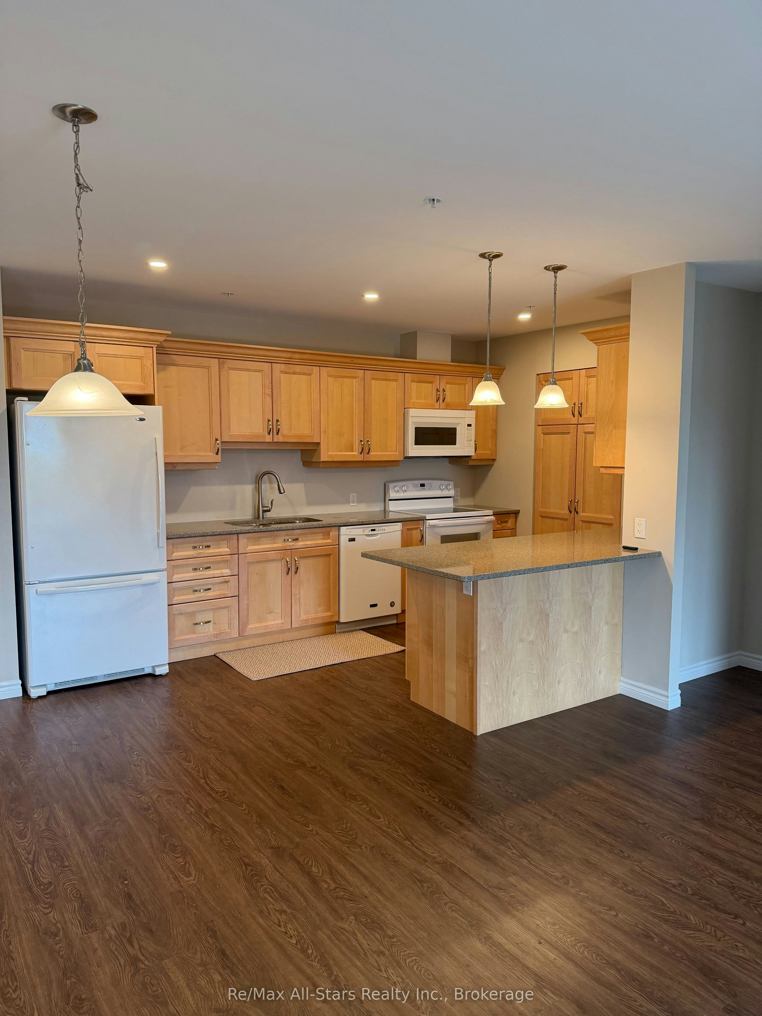 404-58 Glenelg Street, Kawartha Lakes, ON, K9V 2V4 - 4