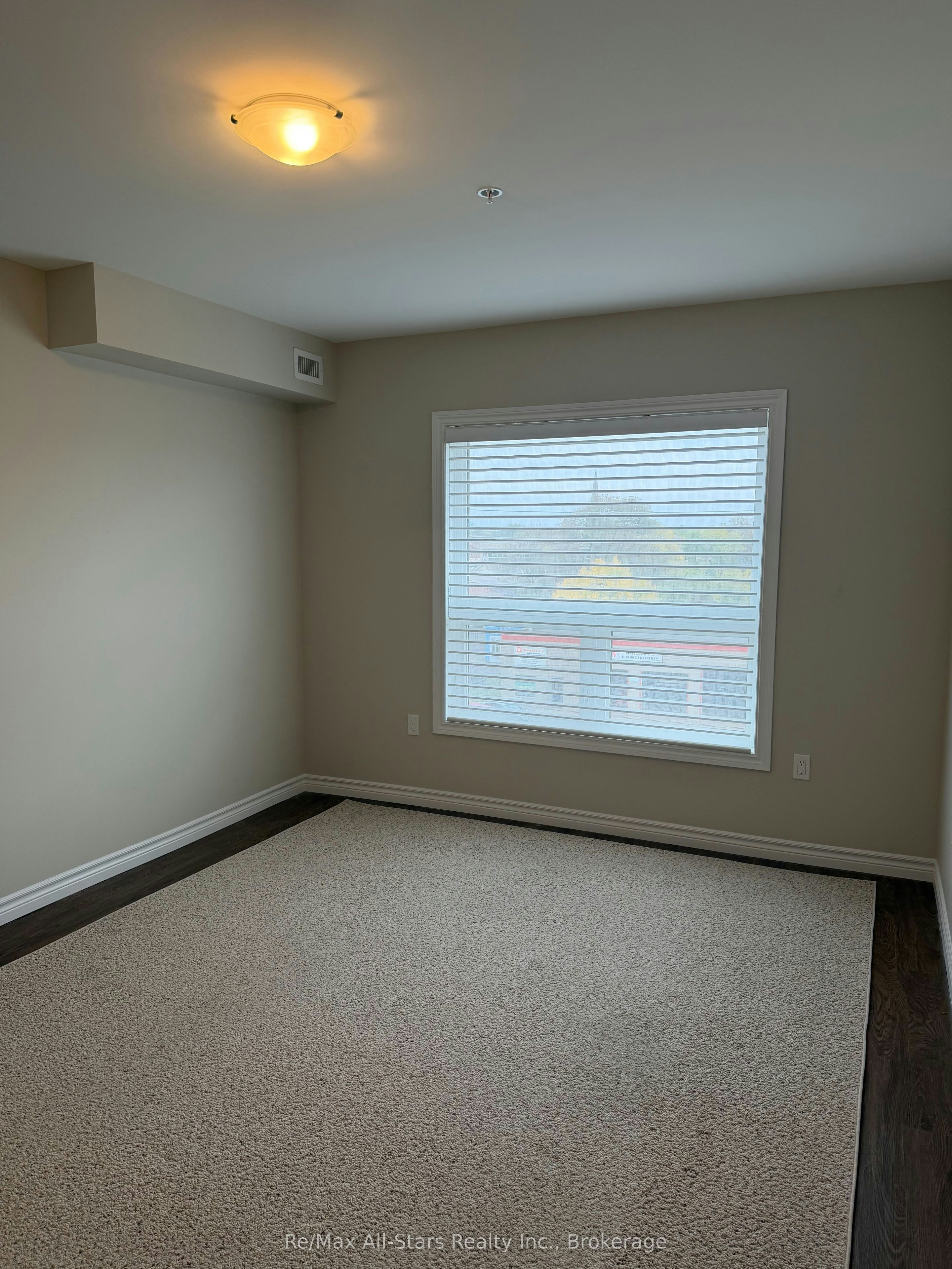 404-58 Glenelg Street, Kawartha Lakes, ON, K9V 2V4 - 12