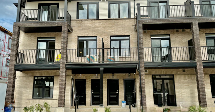 H079-44 Thatcher Drive, Guelph, ON, N1L 0R8