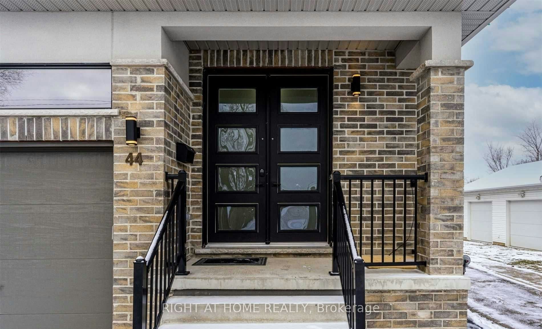 44 Franklin Street S, Kitchener, ON, N2M 4B5 - 2