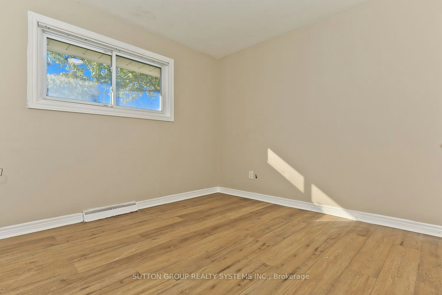 40 Jacobson Avenue, St. Catharines, ON, L2T 2Z7 - 10