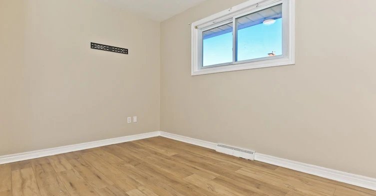 40 Jacobson Avenue, St. Catharines, ON, L2T 2Z7 - 9