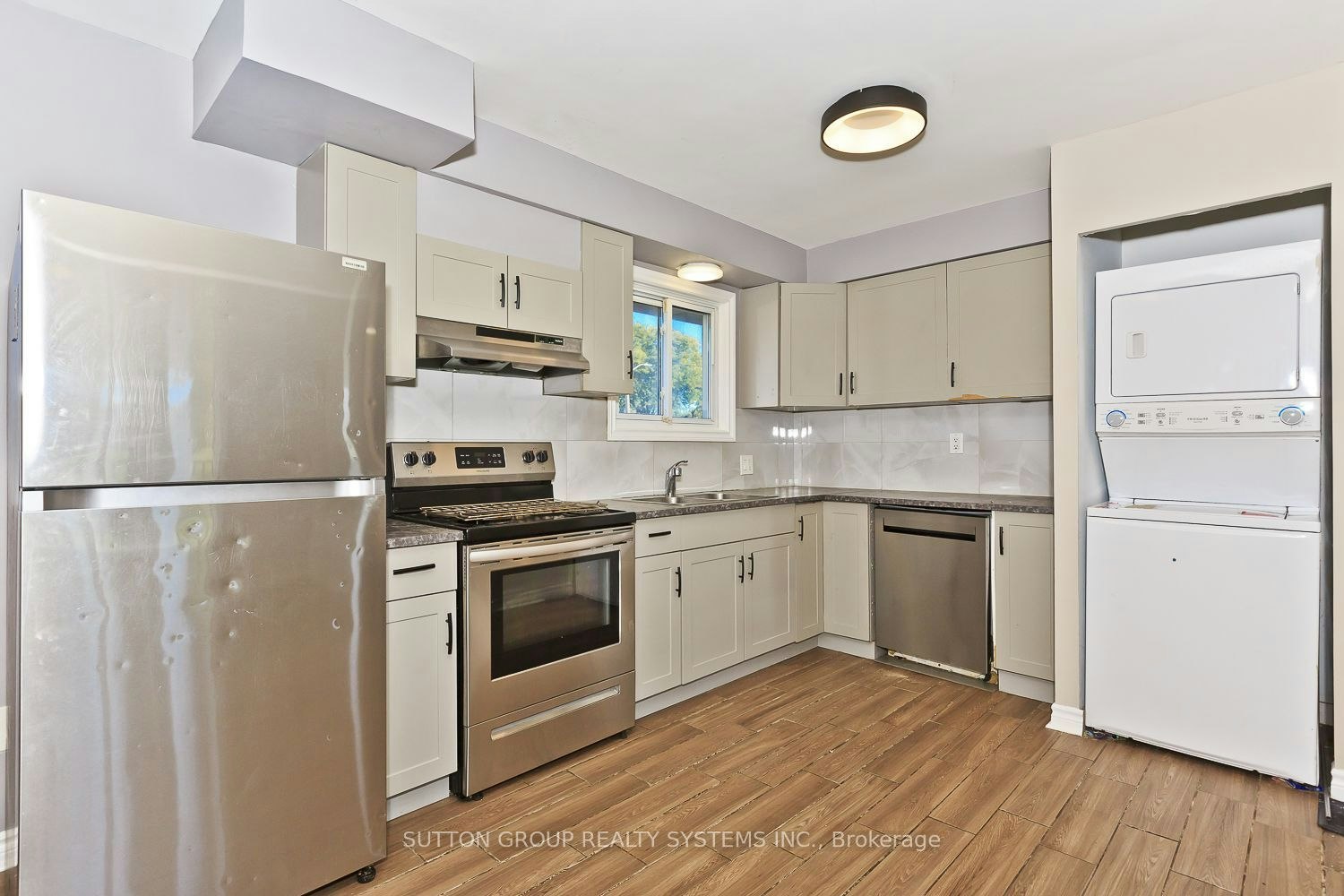 40 Jacobson Avenue, St. Catharines, ON, L2T 2Z7 - 6