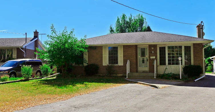 (BASEMENT) 40 Jacobson Avenue, St. Catharines, ON, L2T 2Z7