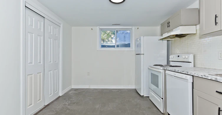 (BASEMENT) 40 Jacobson Avenue, St. Catharines, ON, L2T 2Z7 - 5