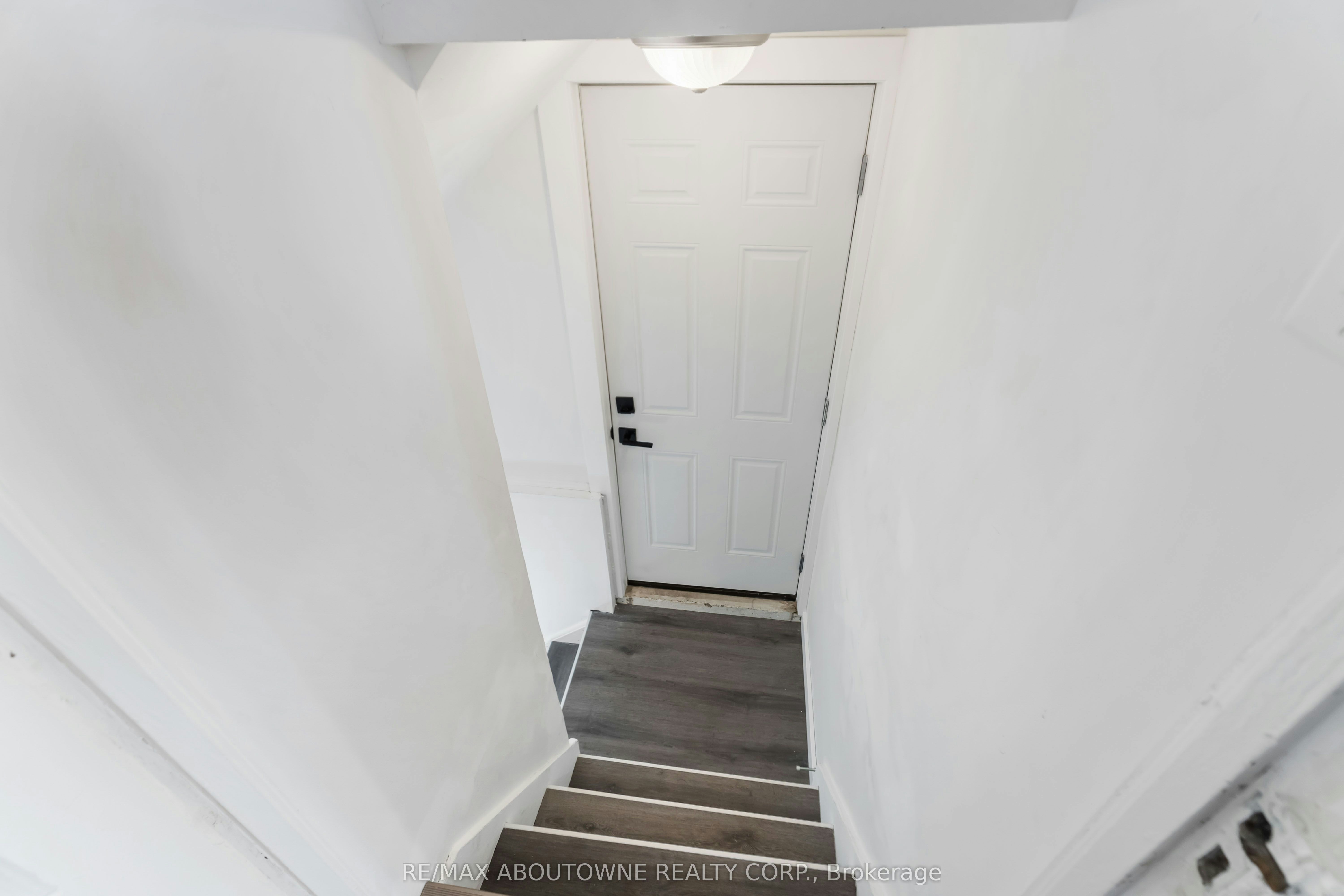 54 Weir Street S, Hamilton, ON, L8K 3A4 - 25