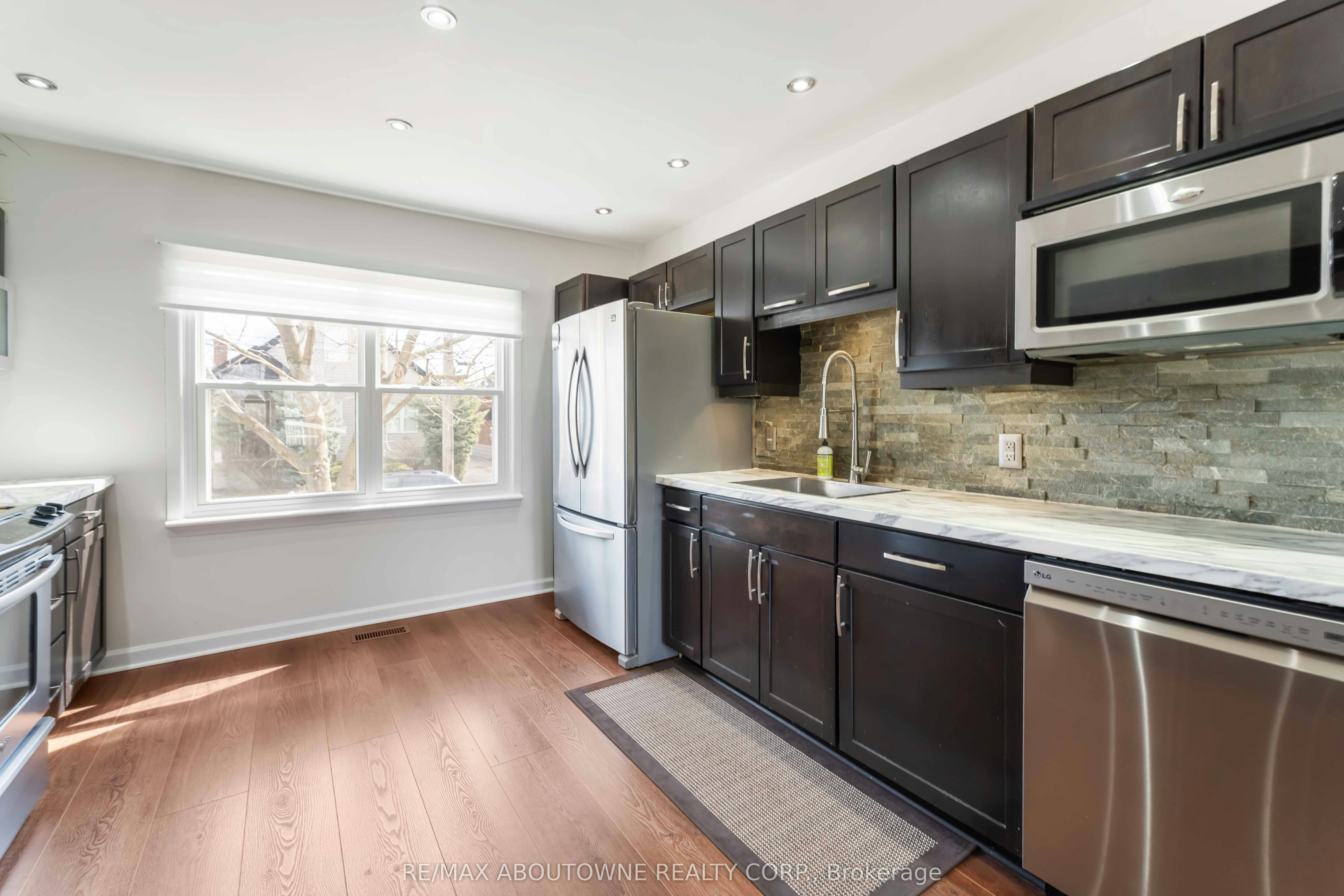54 Weir Street S, Hamilton, ON, L8K 3A4 - 13