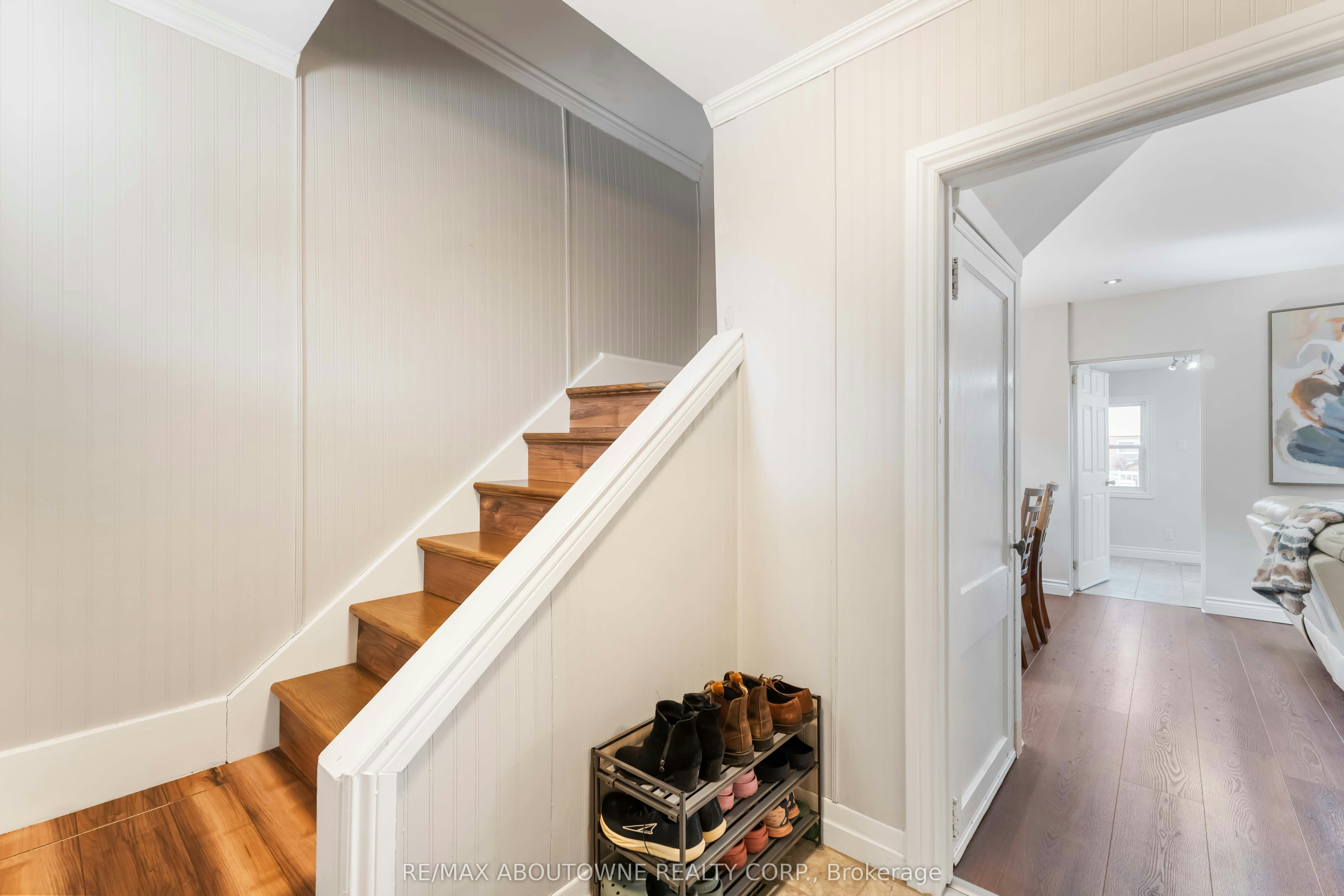 54 Weir Street S, Hamilton, ON, L8K 3A4 - 4